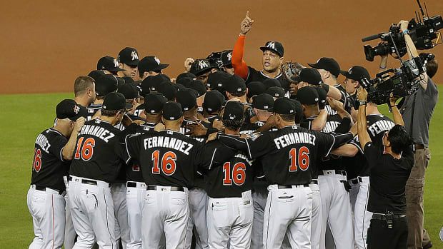 marlins-giancarlo-stanton-jose-fernandez-tribute.jpg